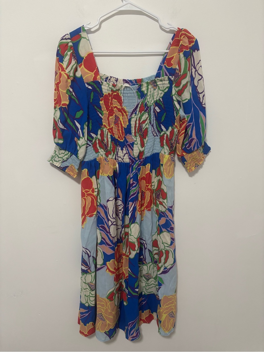 Oddy puff sleeve smocked floral midi dress
